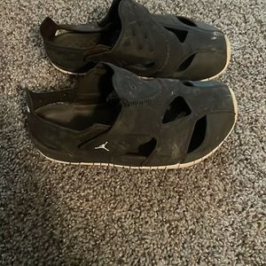 Jordan boys sandals size 11c